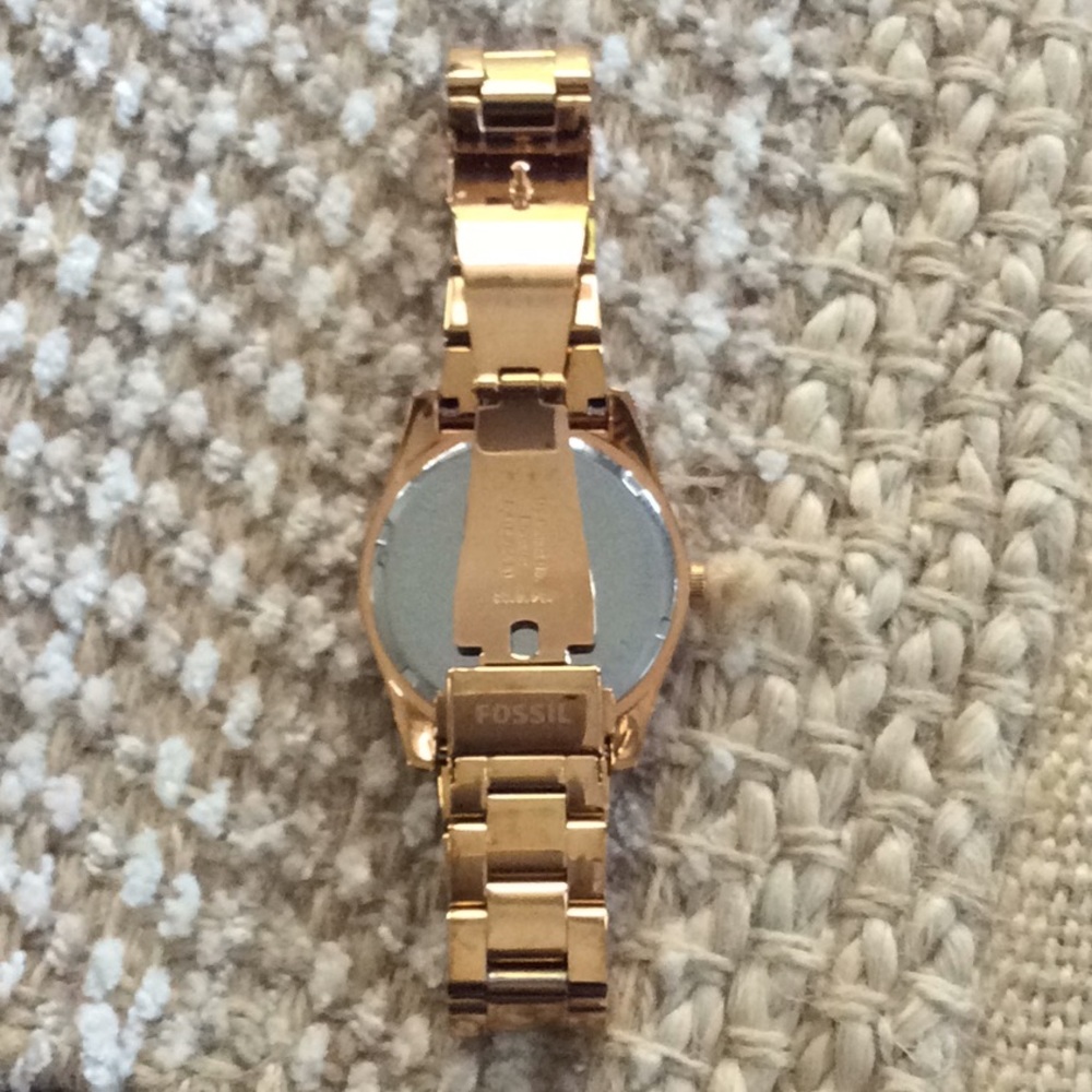Fossil Watch - Picture 2 of 2